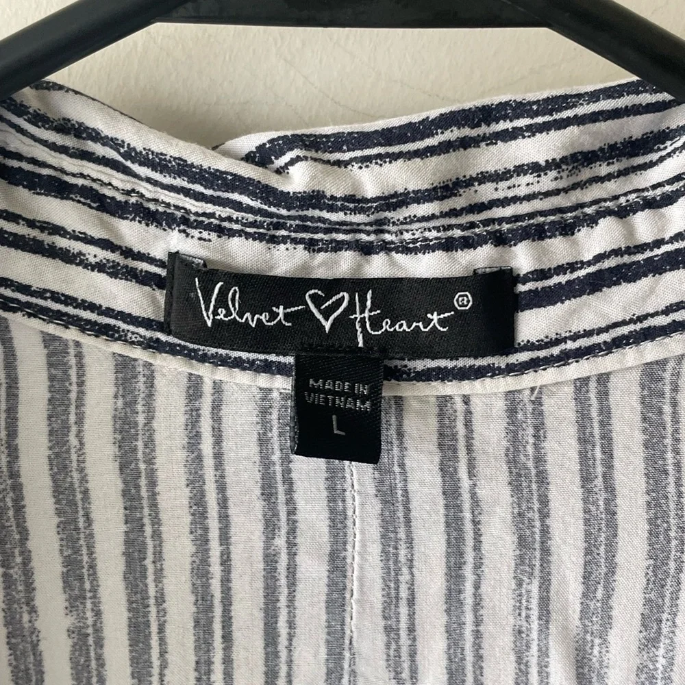 Velvet Heart Black and White Striped Button Down Shirt - Picture 2 of 8
